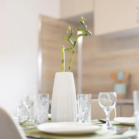 Cozy Near Tia! - Self Check-in - Free Wifi - Netflix Apartment *
