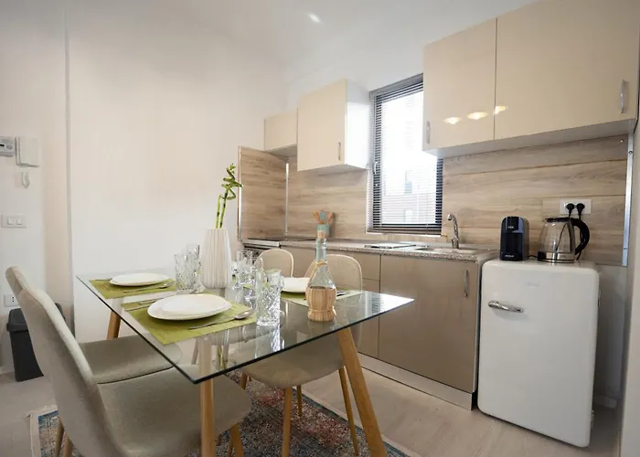 Cozy Near Tia! - Self Check-in - Free Wifi - Netflix Appartamento Valjiosi