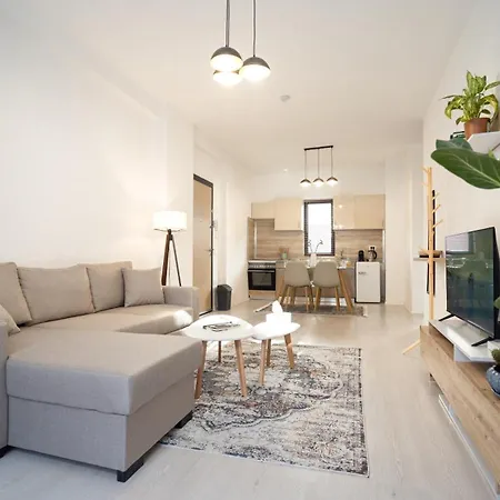 Cozy Near Tia! - Self Check-in - Free Wifi - Netflix